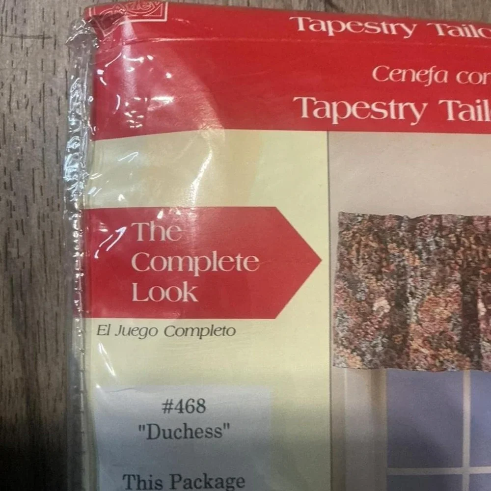 Tapestry Tailored Window Valance Duchess Floral Blue‎ 52x14 NIP Cottagecore